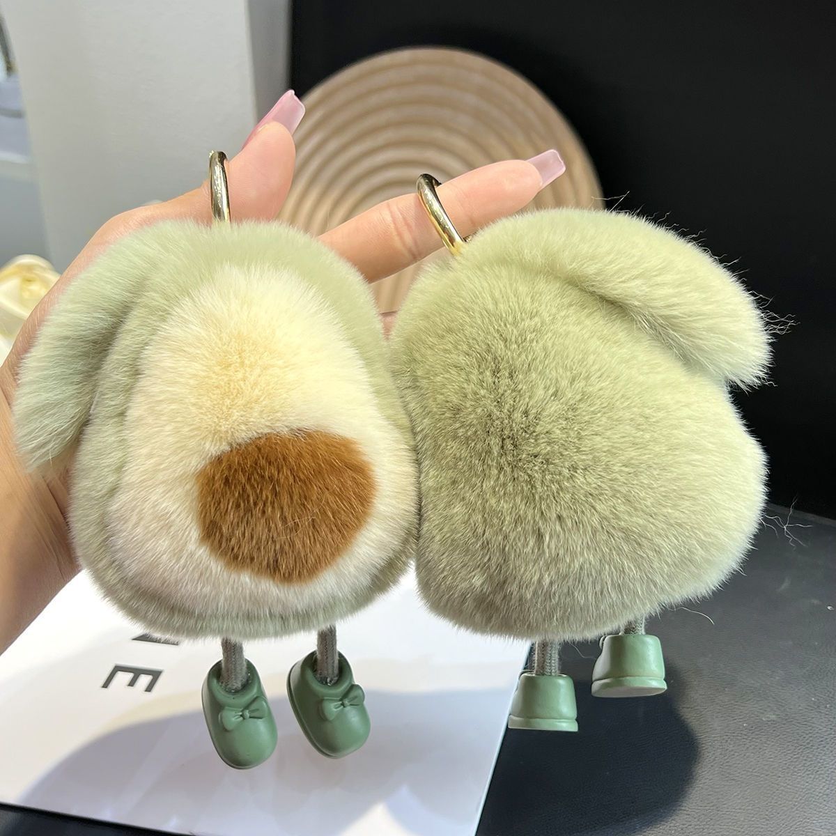 Wholesale Wholesale eco-friendly plush pendant avocado cute school bag keychain